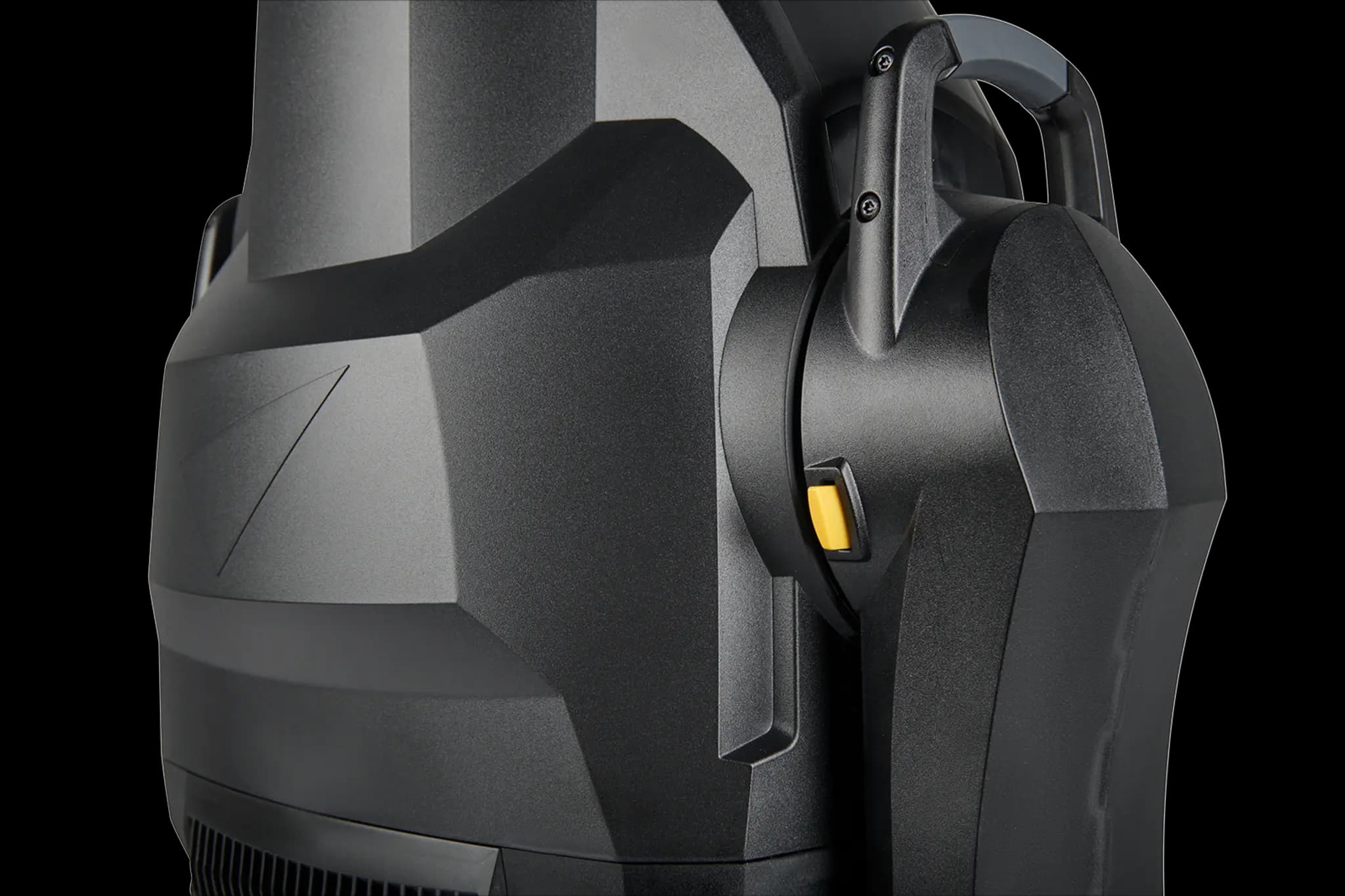 Martin MAC Ultra Performance — alternate angle